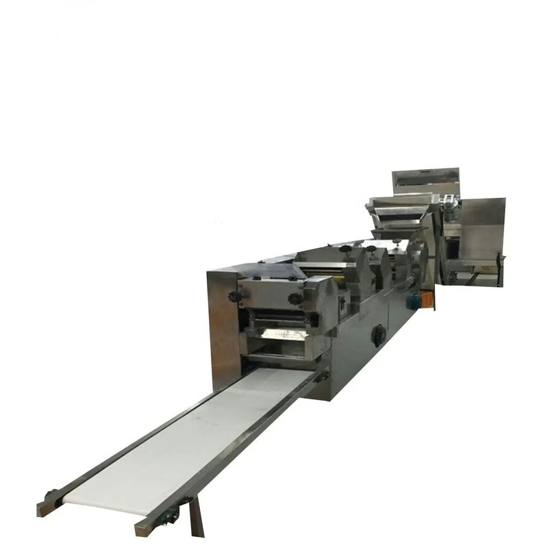 Machine à nouilles multifonctionnelle 300 kg/h Capacité de production Composants du moteur