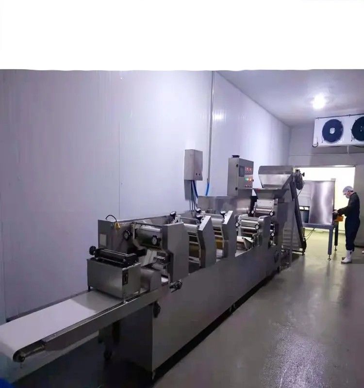 Machine à nouilles multifonctionnelle 300 kg/h Capacité de production Composants du moteur