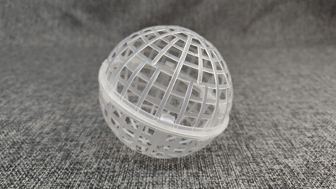 Éponge en polyuréthane poreux Boule de cage flottante creuse Boule de remplissage biologique en suspension