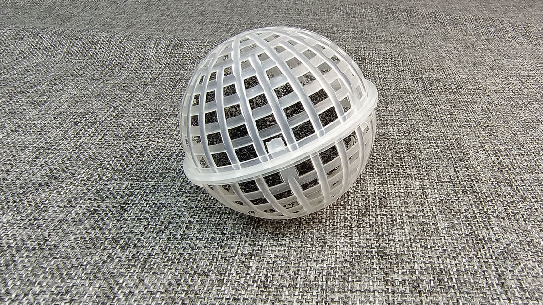 Éponge en polyuréthane poreux Boule de cage flottante creuse Boule de remplissage biologique en suspension